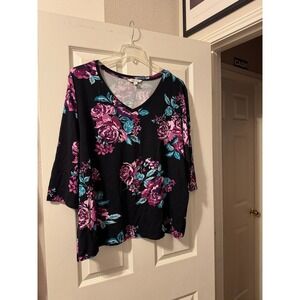 Pioneer Woman plus size top size 3XL black floral 3 quarter length sleeves NWOT‎